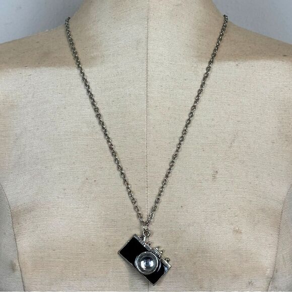 Silver Tone Chain Camera Pendant Necklace 26” - Picture 1 of 5
